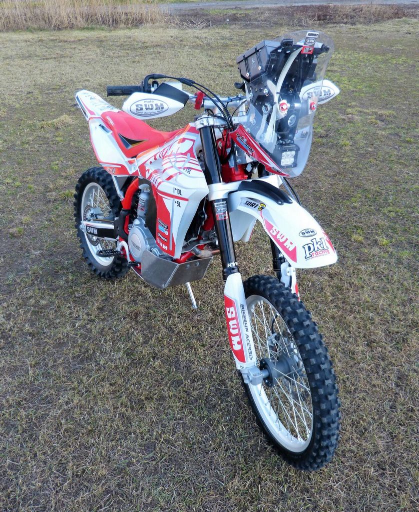 SWM allestimento Rally light 05